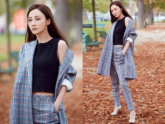 马思纯穿红格装潮味十足气质清新,秦岚当打之年穿搭