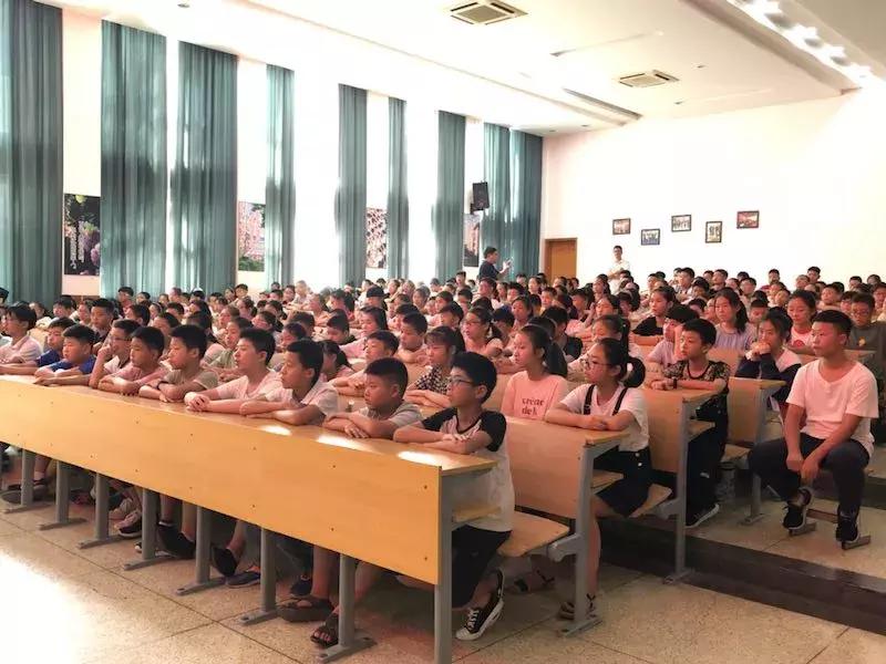 义乌市绣湖中学教育集团稠江校区,爱的名义