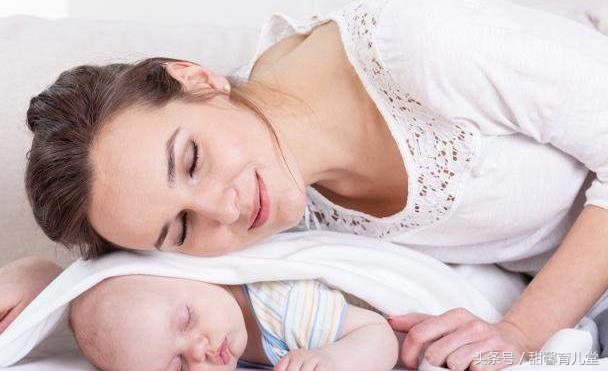 为什么单胎两个月会很显怀呢,初胎4个多月了显怀正常吗