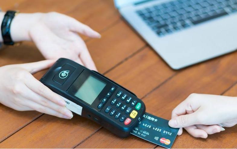 信用卡高手的还款小技巧,信用卡最低还款利息追回技巧