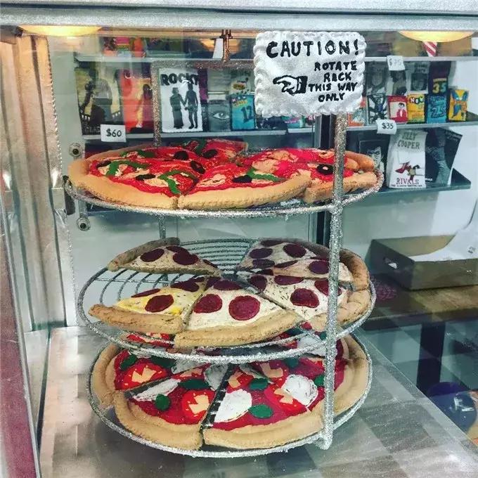 卖假货还能瞬间秒空，英国艺术家的快闪店火遍ins