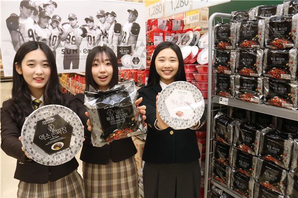 原来SM，YG，JYP这三大公司的周边产品，都比不过BT21的人气！