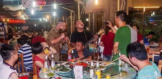 武汉一个本该热闹的城市,武汉真是个热情的城市