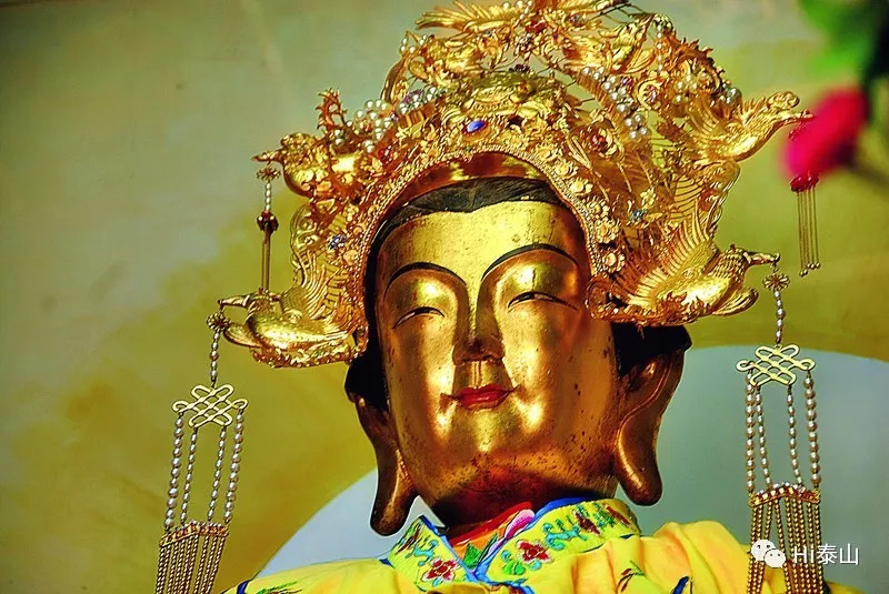 泰山上的奇特石头,泰山三块石头的传说