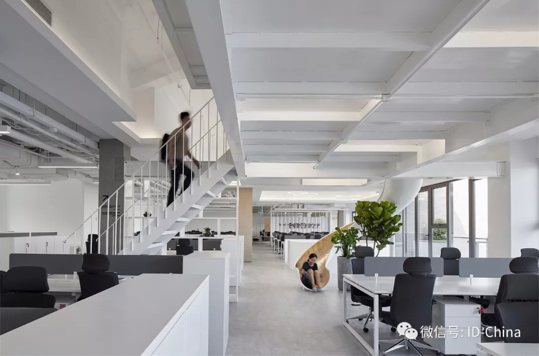 「创意暴走」艾迪尔IDEAL：五层法学大楼的实用与美学