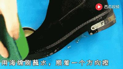 雪地靴鞋子清洗小妙招图解,白色雪地靴旧鞋翻新