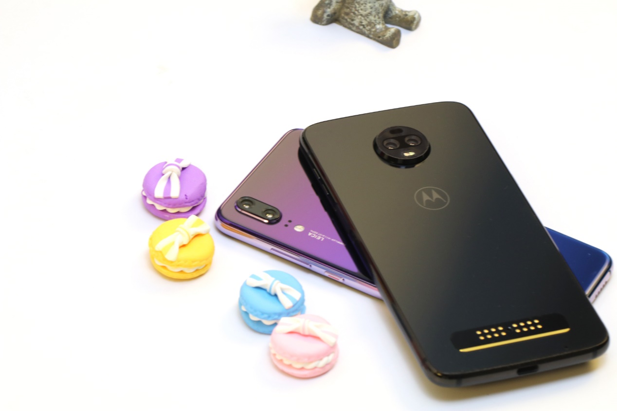 华为p20和vivoz3哪个好,华为p30与摩托罗拉s30对比