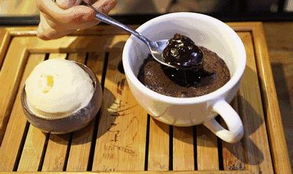 这家店汤包没有肉，蛋糕会着火