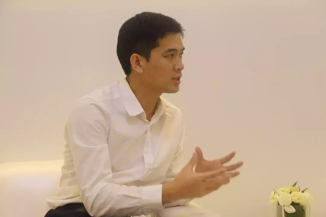 可以旋转的副驾驶,双排座多功能汽车