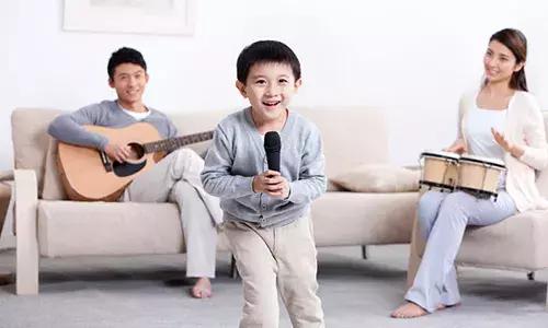 如何训练孩子的音乐天赋,如何让宝宝从小培养音乐或者演戏