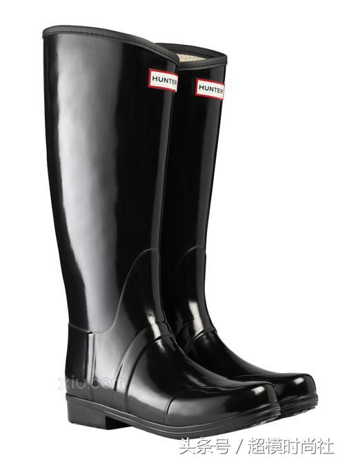 身高不过1米7，还有O型腿，她凭什么征服浪子德普叔和小李子？