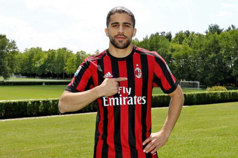 现足坛最伟大的十大球星,世界足坛前十中后卫