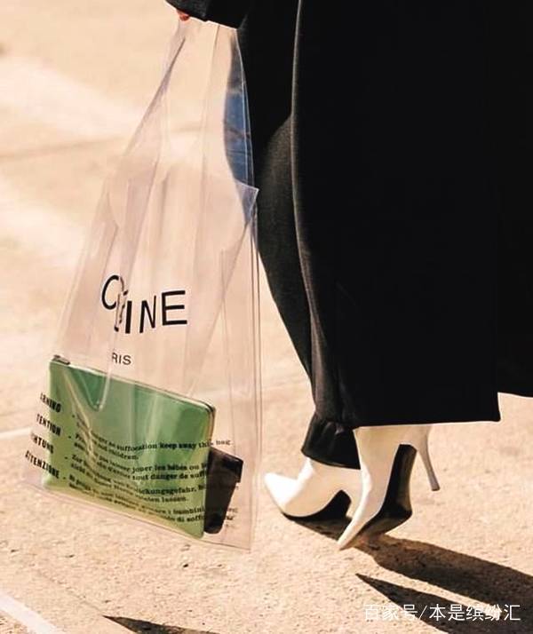 celine印花购物袋,celine水桶包代购3000多