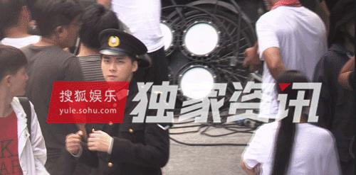 这就是灌篮李易峰站出来保护粉丝,这就是灌篮李易峰最后一次表演