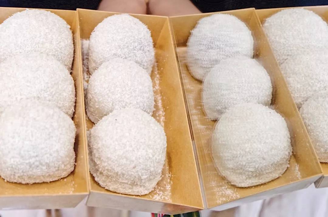 意外爆火的美食店铺,爆火的米糕