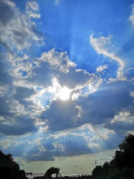 最美不过天空和阳光,最美不过雪后的美景