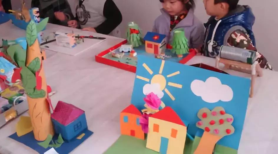 幼儿园环创墙面布置简单大气2022,幼儿园大班益智区墙面手工作品