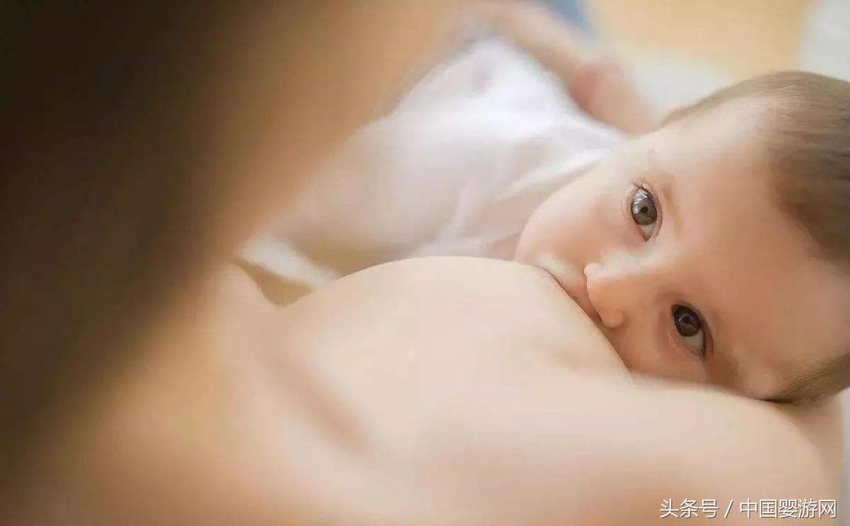 哺乳乳头又疼又痒,哺乳时乳头有白点宝宝吃奶时很疼