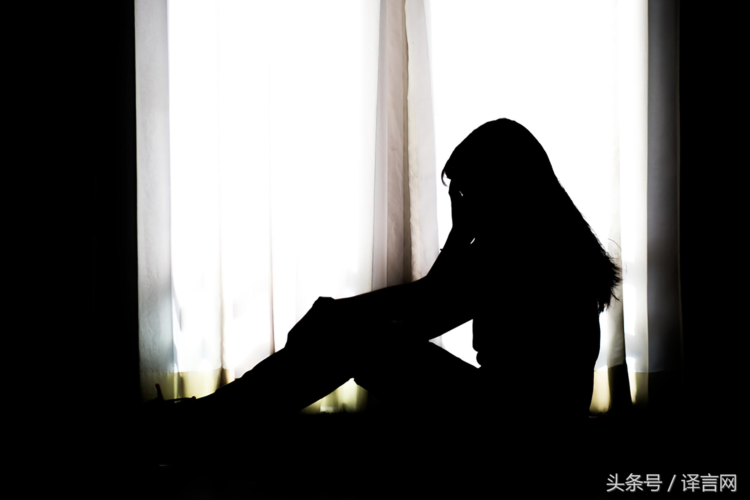 早上起来发现头晕头痛怎么回事,早上起床右侧头痛是什么原因