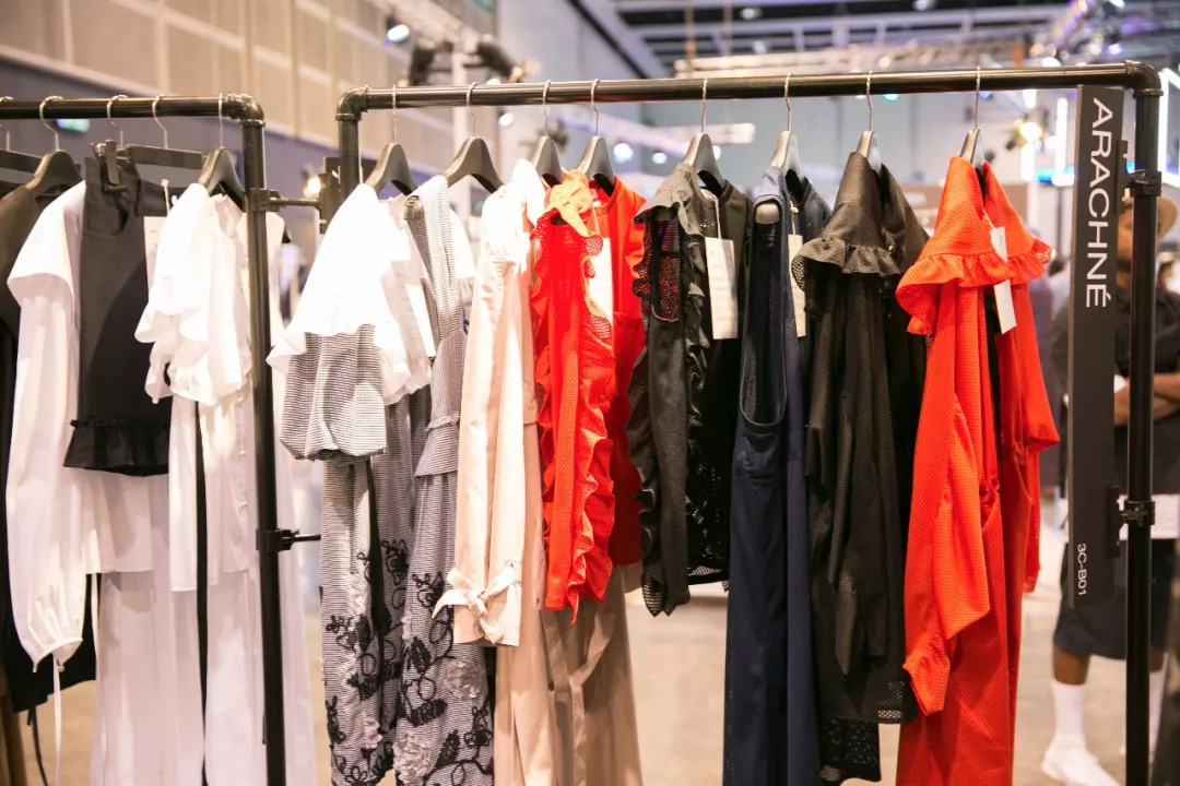 阿秋秋说｜10个角度，麻溜带你去趟香港时装周