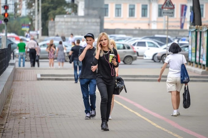 我们异地了24年，在你88岁时去莫斯科娶你——今夕传媒旅行家出品