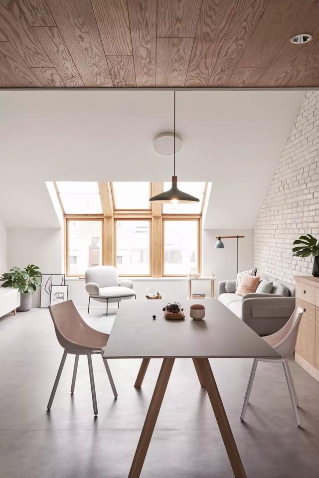 家里顶楼怎么装修,买到顶楼要怎么装修斜屋顶