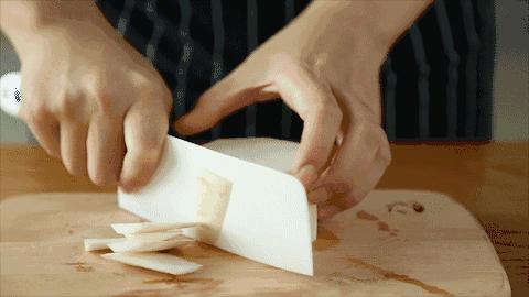 咽炎咳嗽特别不容易好吗,咽炎咳不出痰偏方