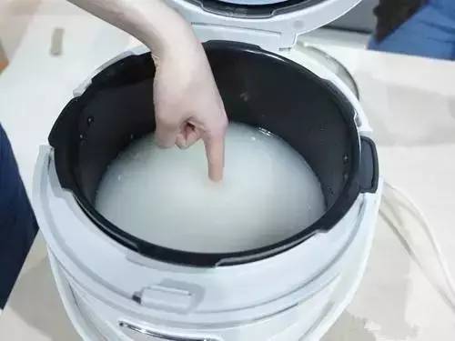 米饭夹生为什么就煮不熟了,如何解决夹生米饭的问题