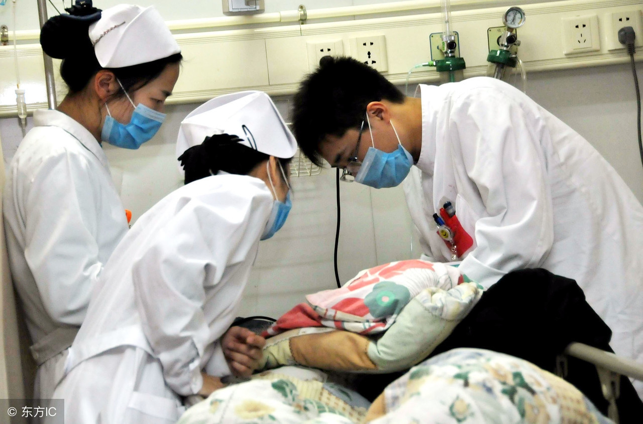 急诊医生经历的那些抢救告诉你:不要再忽视肚子痛了!