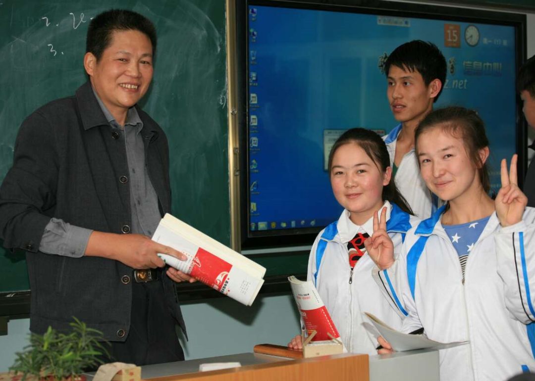 骞垮窞鑺遍兘鍚嶅笀鍚嶅崟,鑺遍兘浼樼鏍￠暱