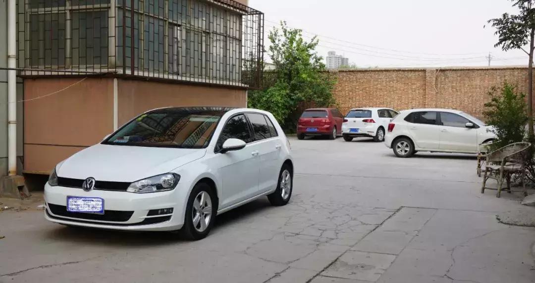 校长只开斯柯达？高中教师穷到让你不敢哭穷