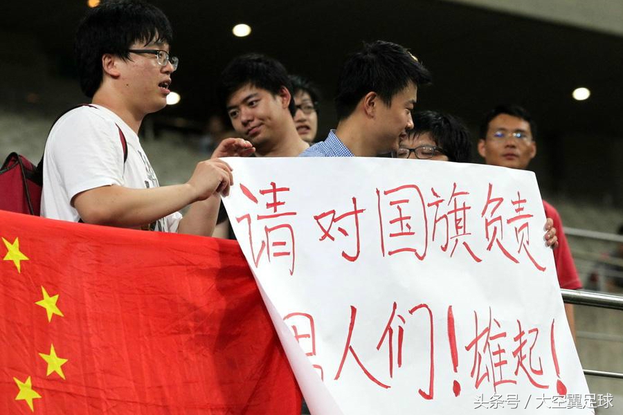 国足再次无缘世界杯,里皮评价郑智亚洲杯