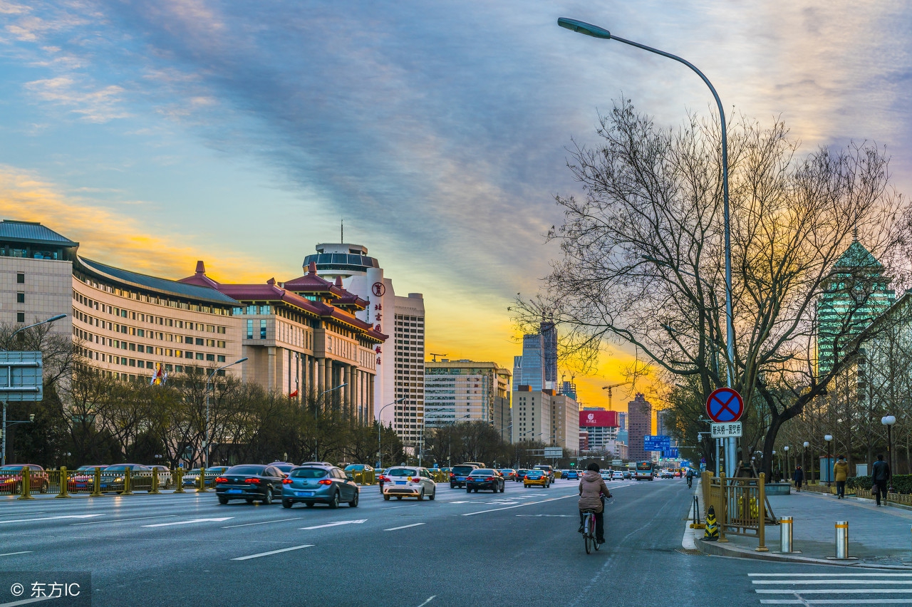html怎么设置图片中的文字,html怎么设置图片左边文字