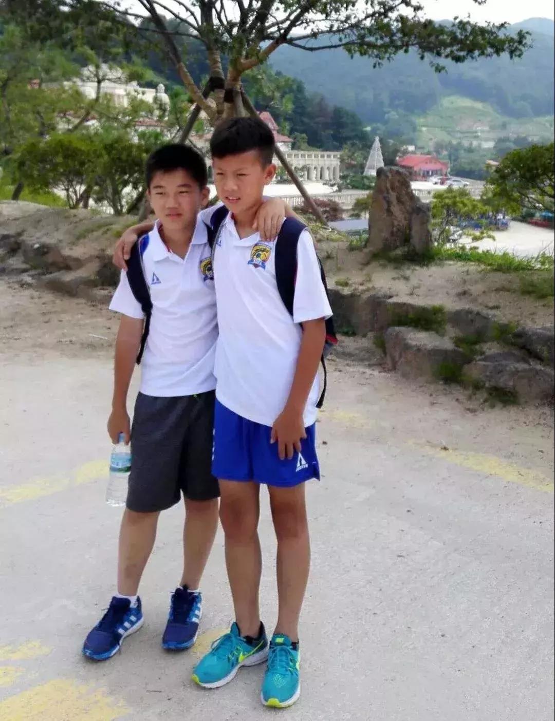 踢球真的没出路吗,足球如何才能称得上球王