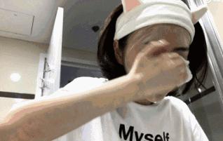 每天早上皮肤出油,每天早上起来脸出油怎么办