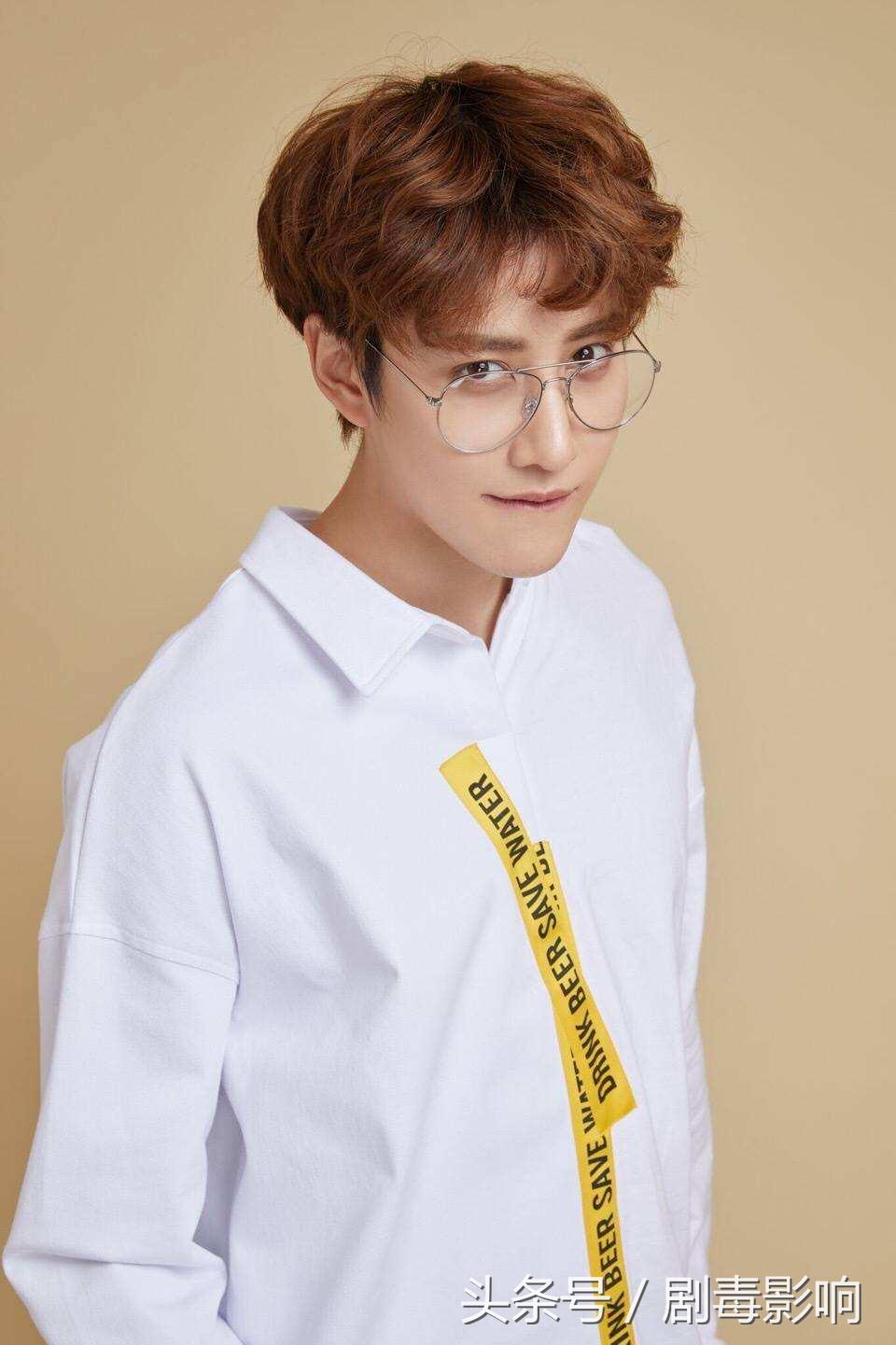 杨蓉被他化妆心速爆表，做客中餐厅吸粉无数，这位泰国帅哥太会撩