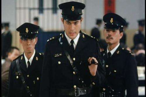 年轻时候的周润发监狱风云,周润发电影监狱风云解说