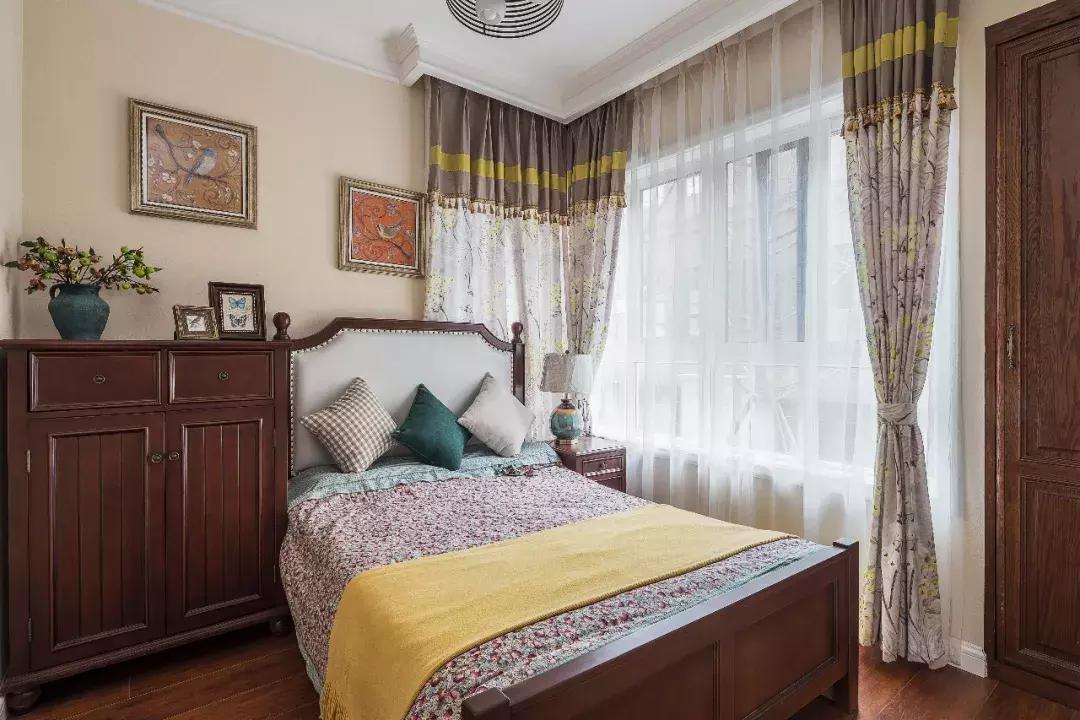 窗帘一丑毁所有！花20万装的新家不如隔壁10万简装