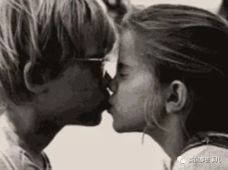 钢铁直男真正动心的表现,钢铁直男的爱情有多甜蜜