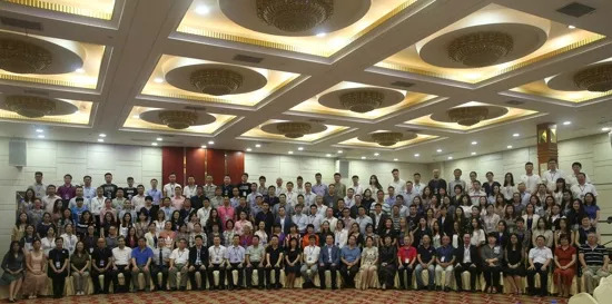 探讨珠宝职业教育发展培养高素质技能人才——“中国珠宝职业教育高峰论坛暨珠宝首饰行业职业技能鉴定考评人员培训班”在深圳隆重召开