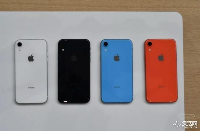 边框能跑马的iPhoneXR后背却是苹果手机的颜值巅峰