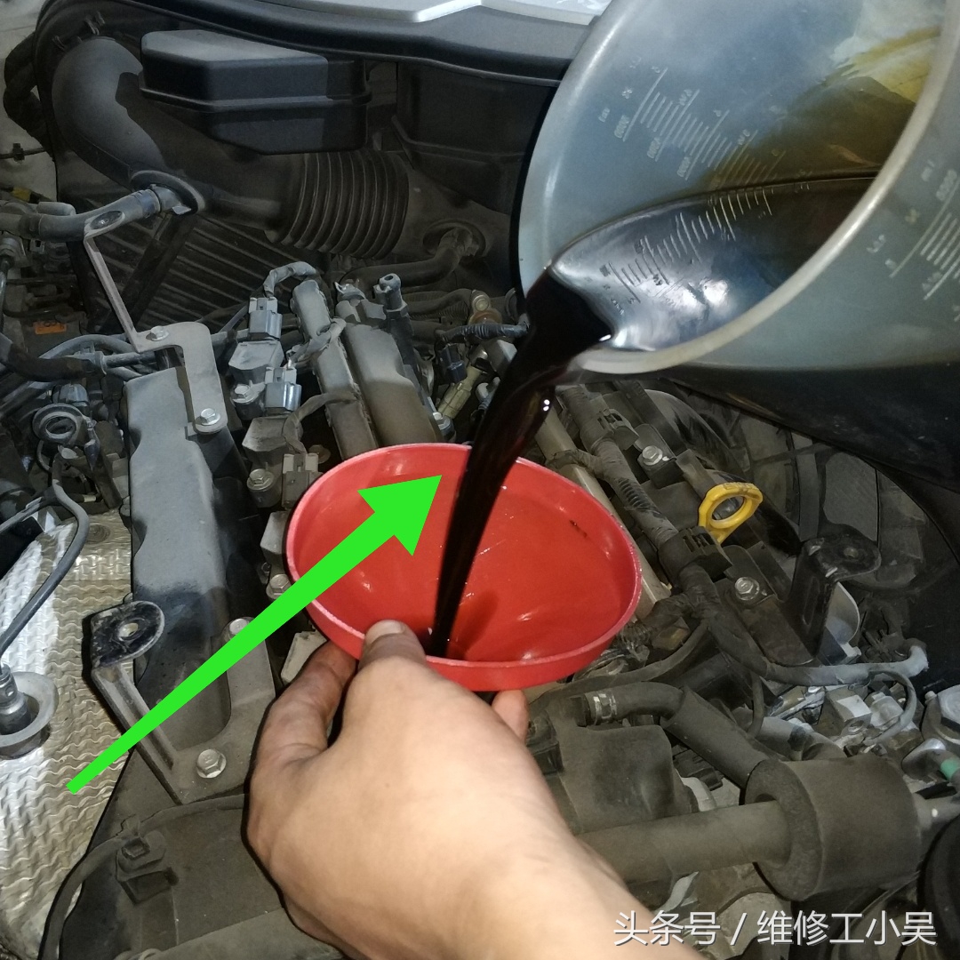 发动机油底壳磕碰了需要更换吗,宝马b48油底壳漏油要换油底壳吗