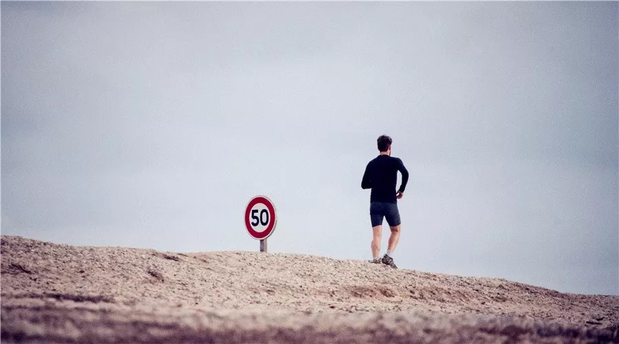 iphone鍚愭Ы,iphone娣卞害鍚愭Ы