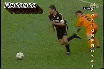 足球极限变向过人,足球场上最实用的变向过人