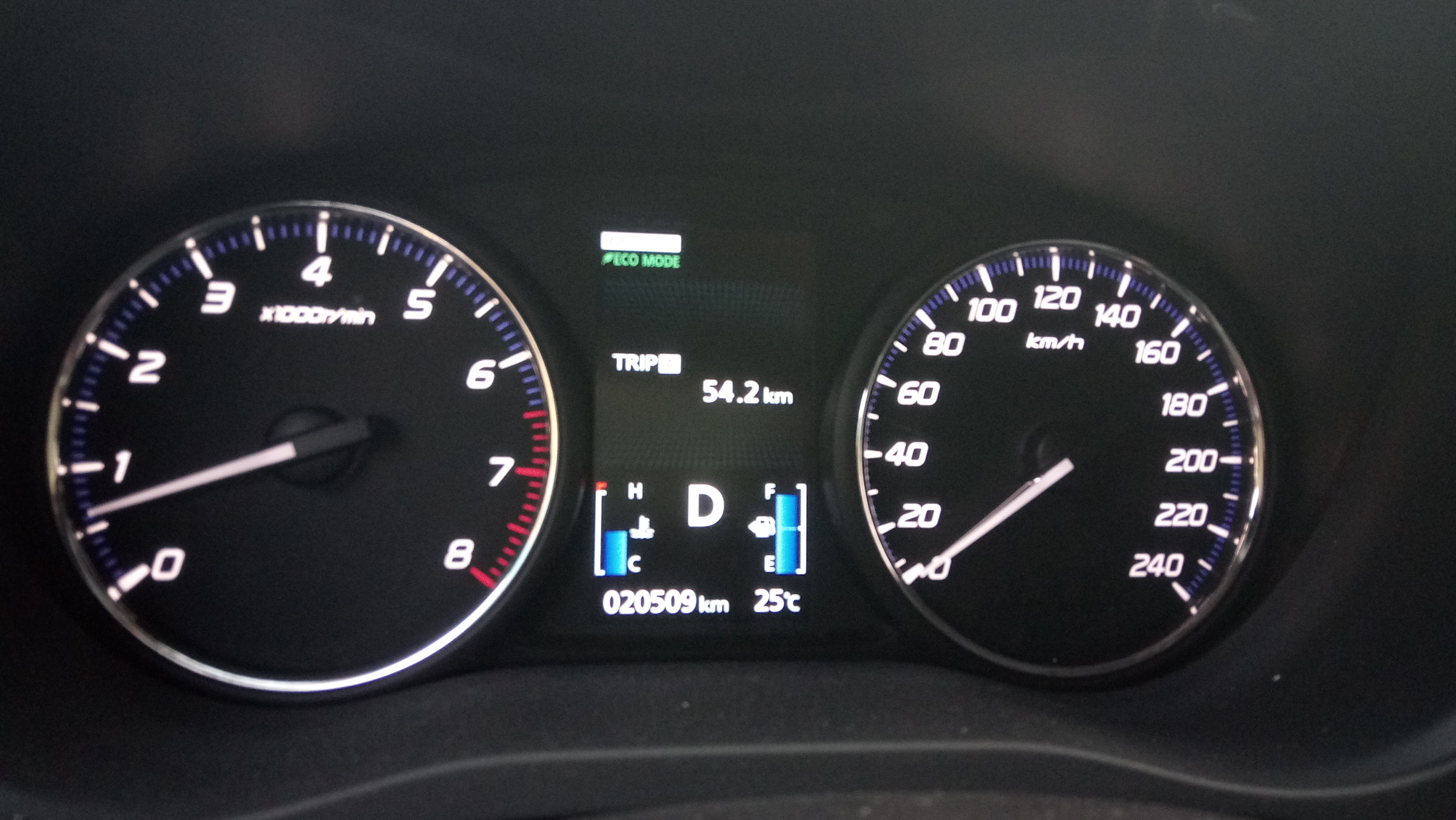 三菱欧蓝德换机油用多少,三菱欧蓝德更换胜牌机油