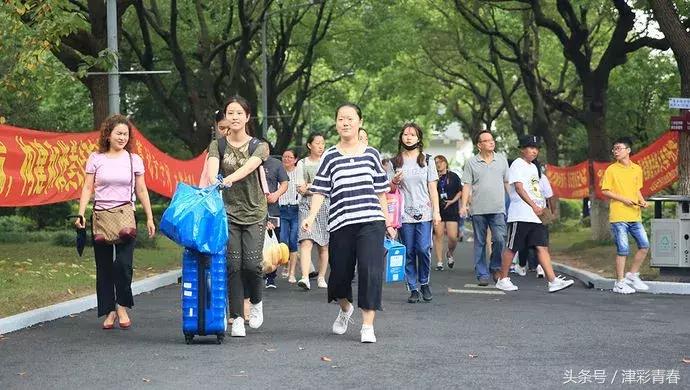 要不要军训,哪个专家呼吁取消军训