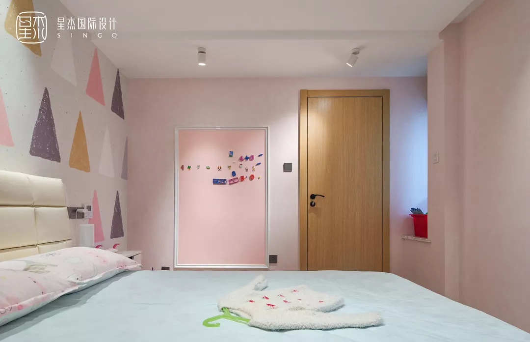 万科信成道三期上叠样板间,万科信成道叠加别墅