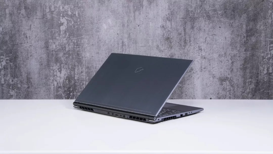 6000元边框超级窄的游戏本,窄边框游戏本