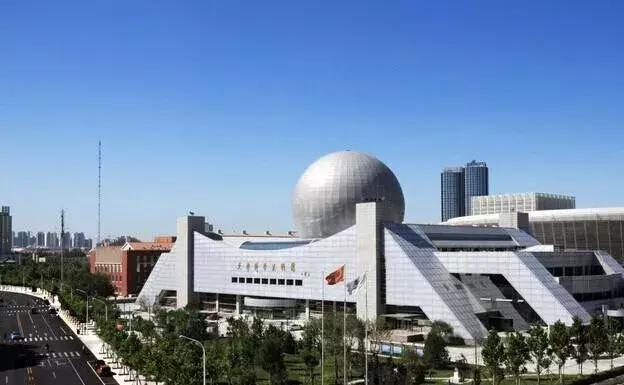 天津中华剧院演出信息,坐地铁去看天津滨湖剧院