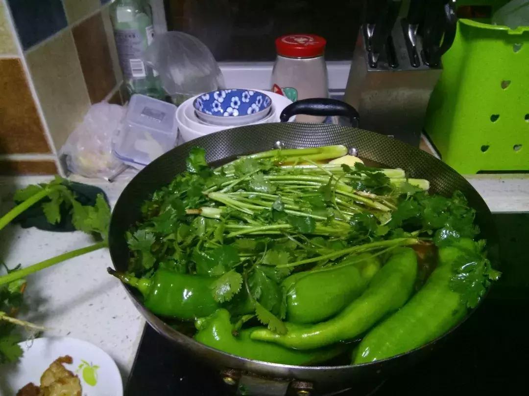 东北烀地瓜梗咸菜教程,东北烀咸菜疙瘩正宗做法